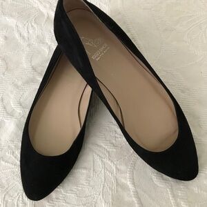 Saks Fifth Avenue flats